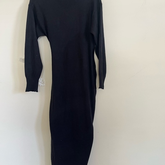 Dress Forum Black minimalist Wool Long Sleeve Dress with Ring Detail - Picture 7 of 8